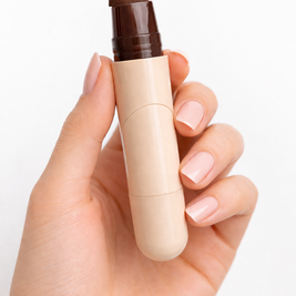 Stylo eyeliner tampon waterproof marron - format compact 10,5 cm